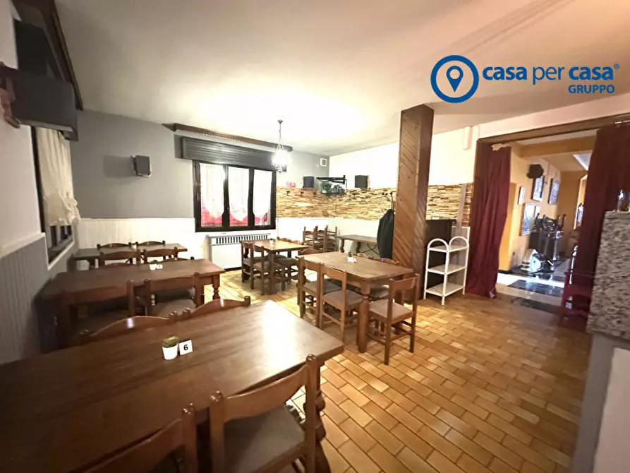 Immagine 9 di Attività commerciale in vendita  in Piazza Commercio 103 a Lusia