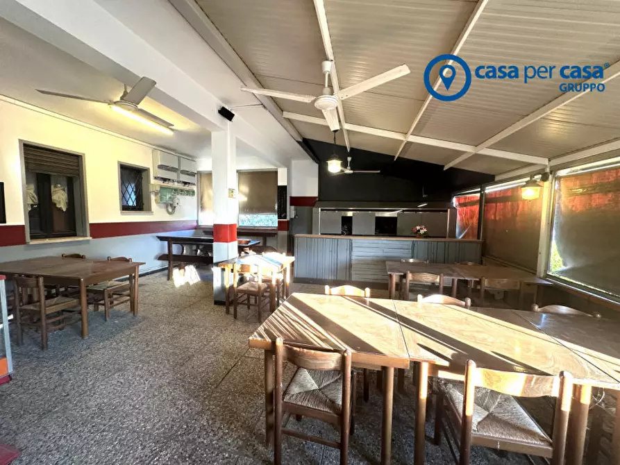 Immagine 16 di Attività commerciale in vendita  in Piazza Commercio 103 a Lusia