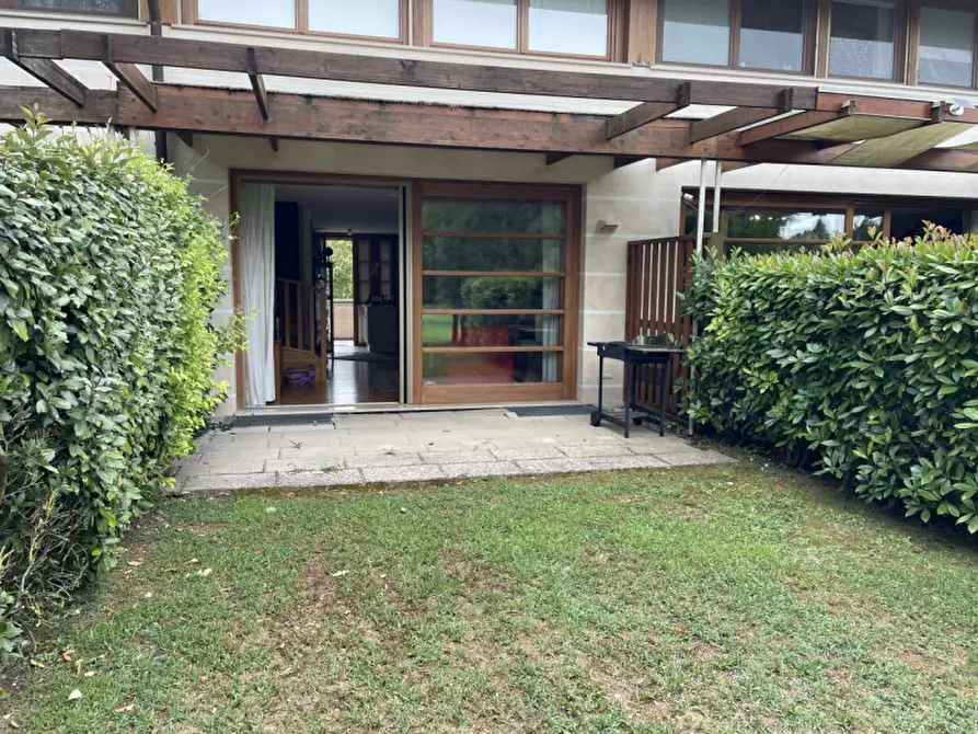 Immagine 2 di Villetta a schiera in vendita  a Lignano Sabbiadoro