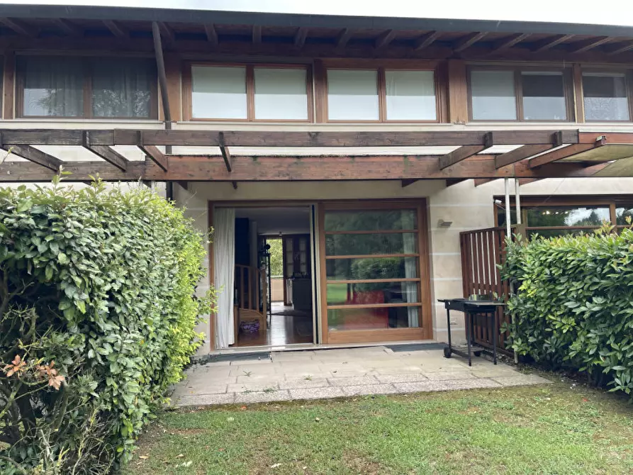 Immagine 3 di Villetta a schiera in vendita  a Lignano Sabbiadoro