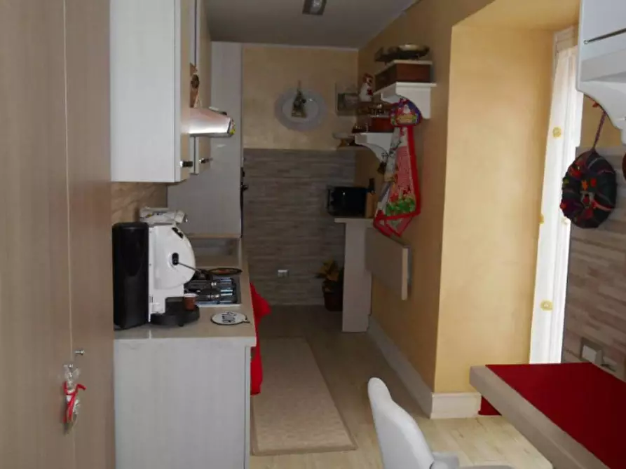 Immagine 1 di Appartamento in vendita  in via Amato di Montecassino 12 a Napoli