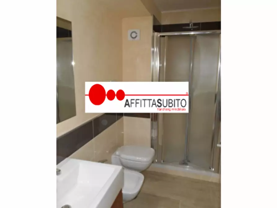 Immagine 8 di Appartamento in vendita  in via Amato di Montecassino 12 a Napoli