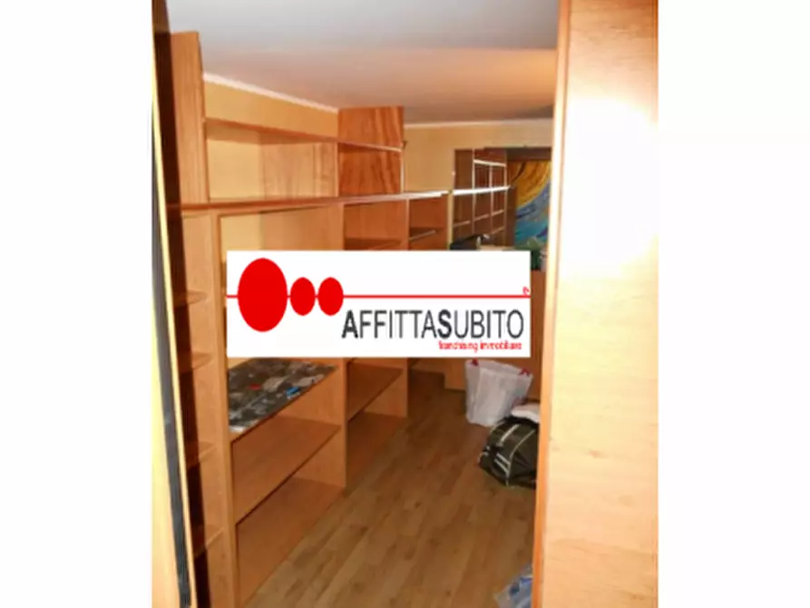 Immagine 9 di Appartamento in vendita  in via Amato di Montecassino 12 a Napoli