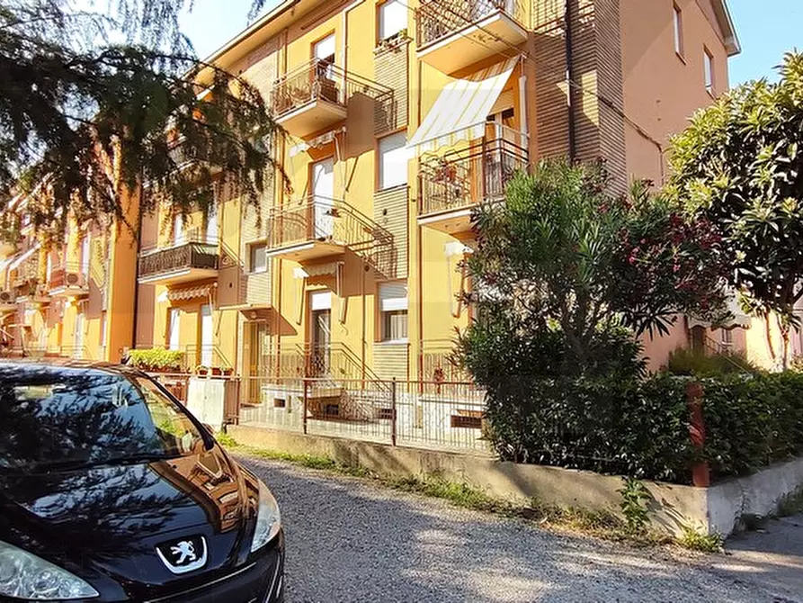 Immagine 2 di Appartamento in vendita  in Via Molino Vecchio a Imola