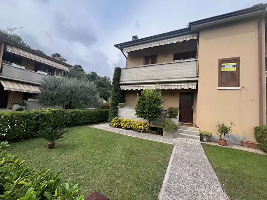 Immagine 1 di Casa bifamiliare in vendita  in via del rio 3 a Puegnago Sul Garda