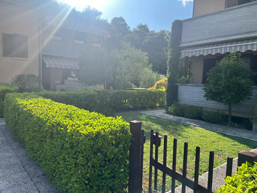 Immagine 2 di Casa bifamiliare in vendita  in via del rio 3 a Puegnago Sul Garda