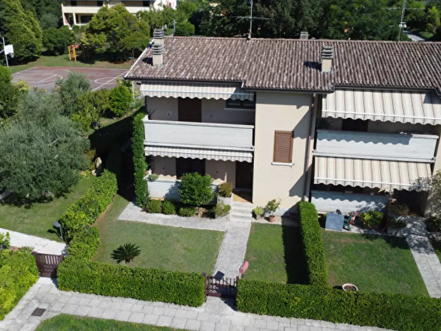 Immagine 3 di Casa bifamiliare in vendita  in via del rio 3 a Puegnago Sul Garda