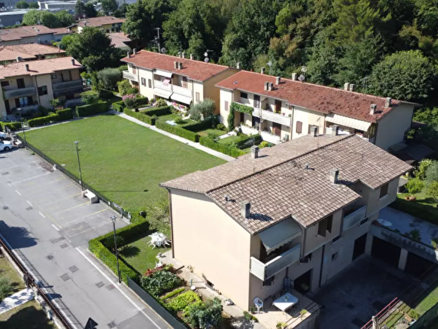 Immagine 6 di Casa bifamiliare in vendita  in via del rio 3 a Puegnago Sul Garda