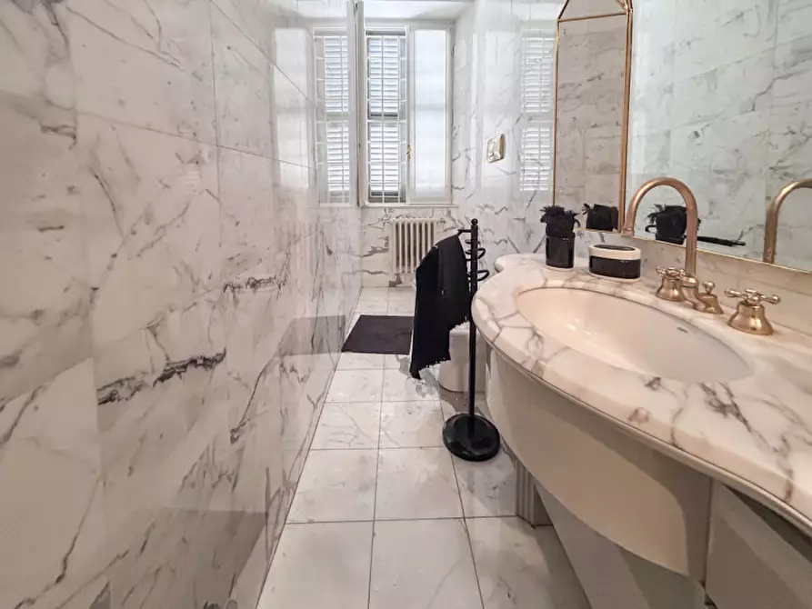 Immagine 30 di Villa in vendita  in Via Verona a Vigasio