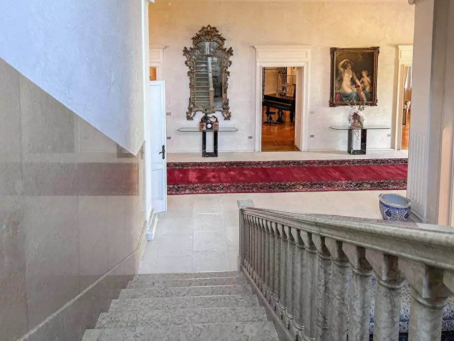 Immagine 32 di Villa in vendita  in Via Verona a Vigasio