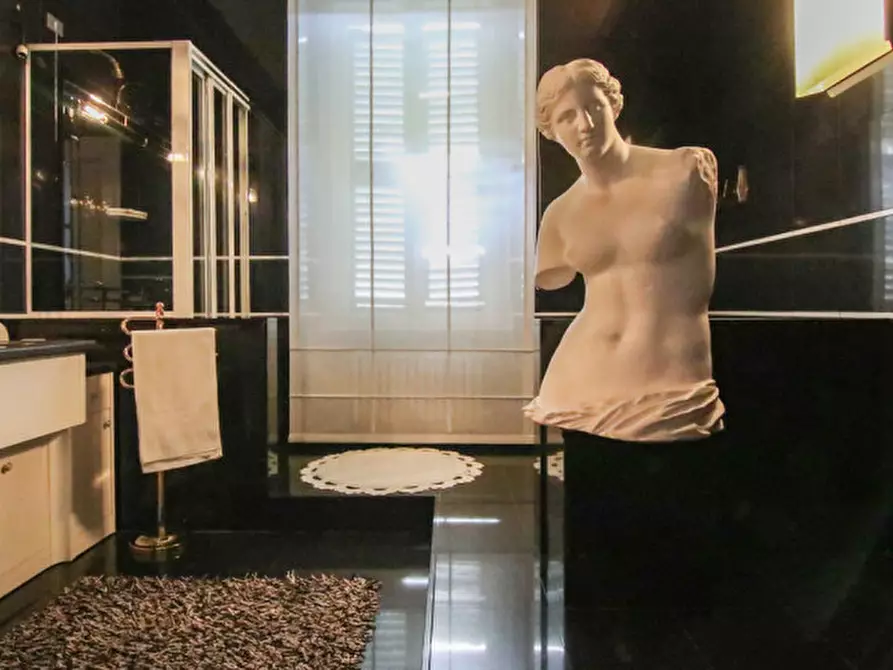 Immagine 41 di Villa in vendita  in Via Verona a Vigasio