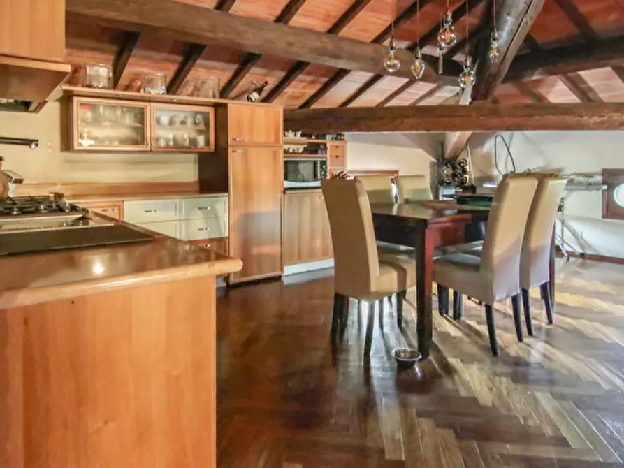 Immagine 55 di Villa in vendita  in Via Verona a Vigasio