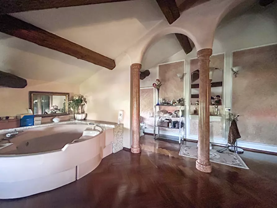 Immagine 64 di Villa in vendita  in Via Verona a Vigasio