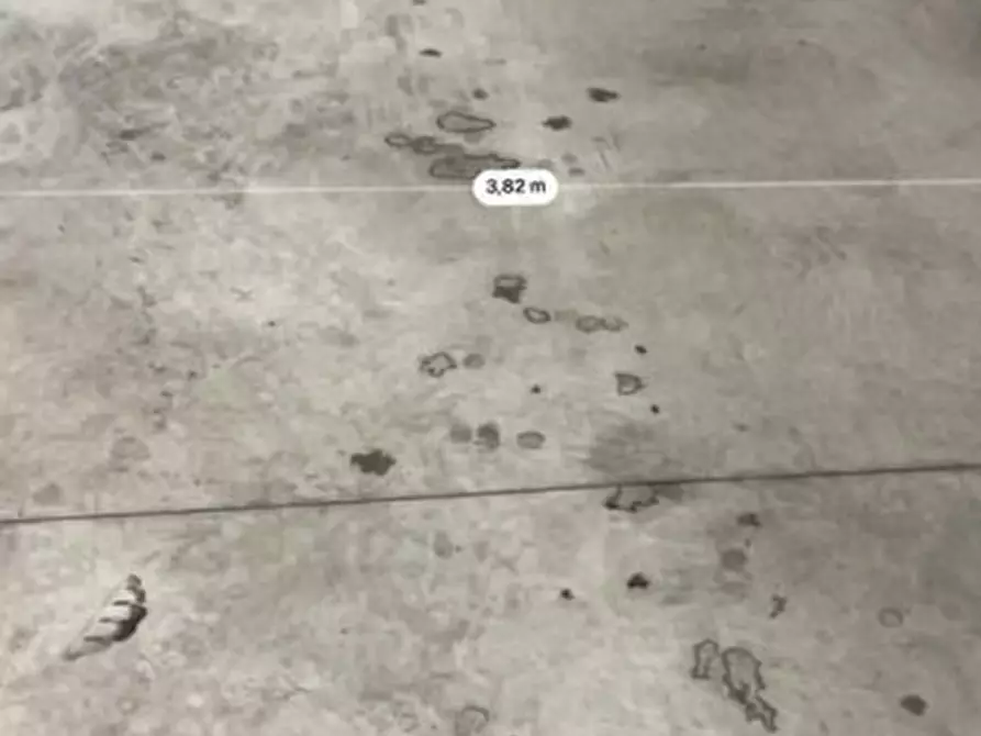 Immagine 6 di Garage in vendita  in Piazza Ghiaia a Parma