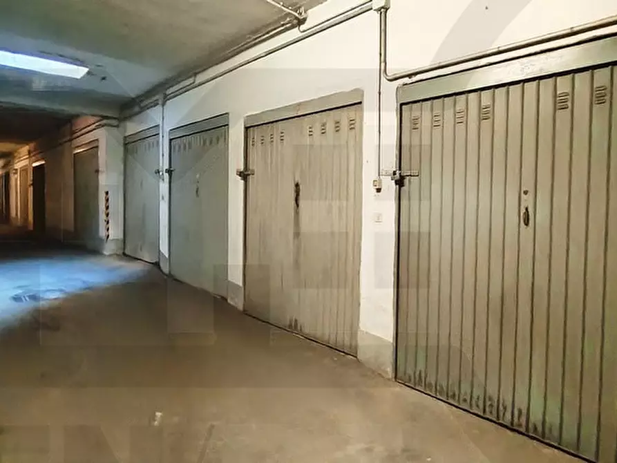 Immagine 2 di Garage in vendita  in Via molino vecchio a Imola