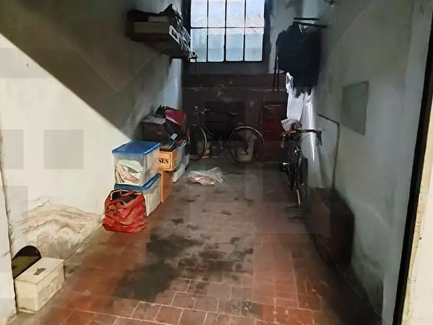 Immagine 3 di Garage in vendita  in Via molino vecchio a Imola