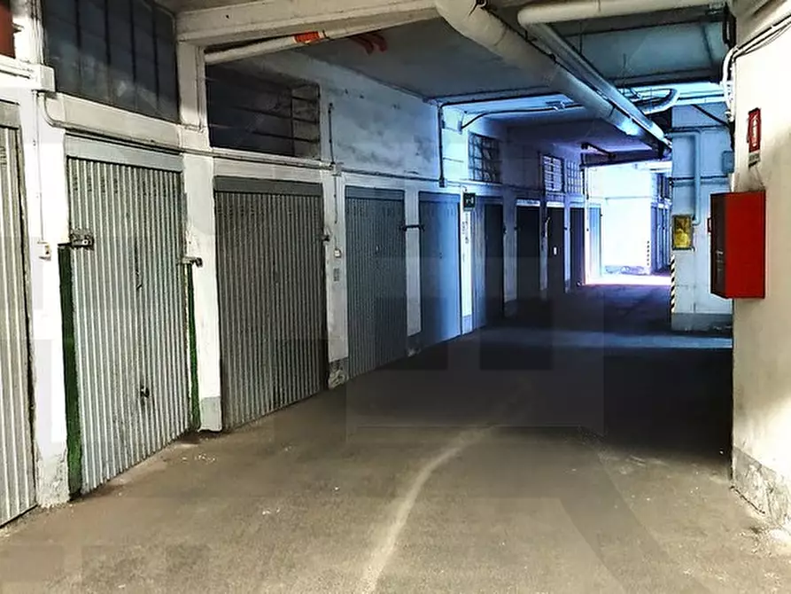 Immagine 7 di Garage in vendita  in Via molino vecchio a Imola