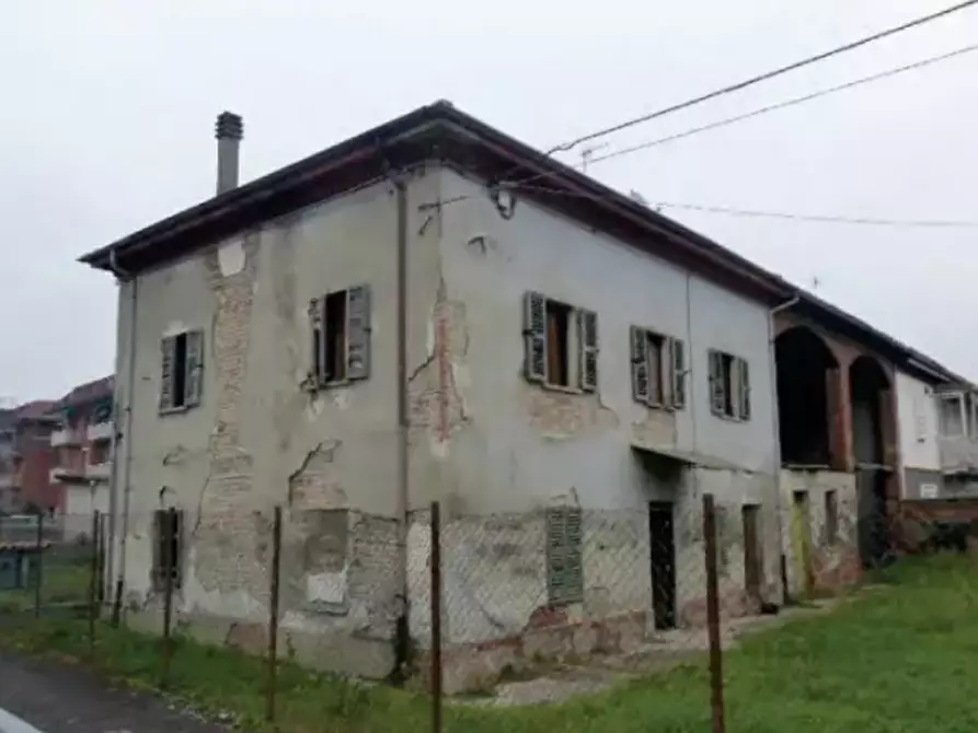 Immagine 3 di Casa indipendente in vendita  in Via Alessandria, 44 a Borgoratto Alessandrino