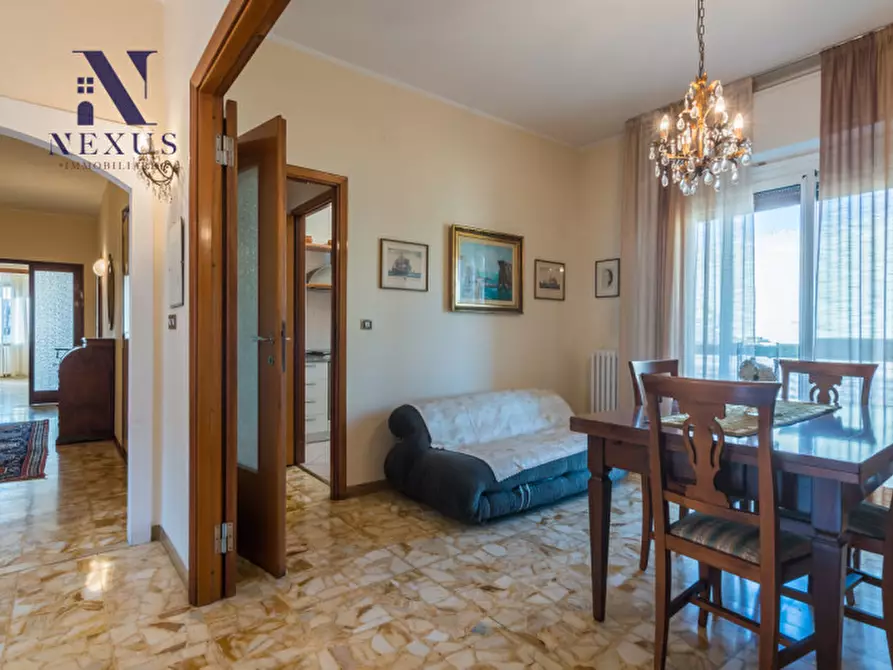 Immagine 13 di Appartamento in vendita  a Fano