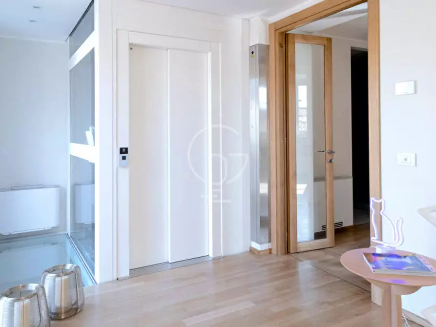 Immagine 3 di Villa in vendita  a Piacenza