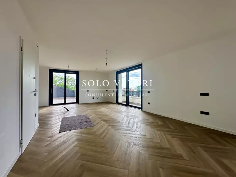 Immagine 1 di Attico in vendita  in Via Portile a Cassola