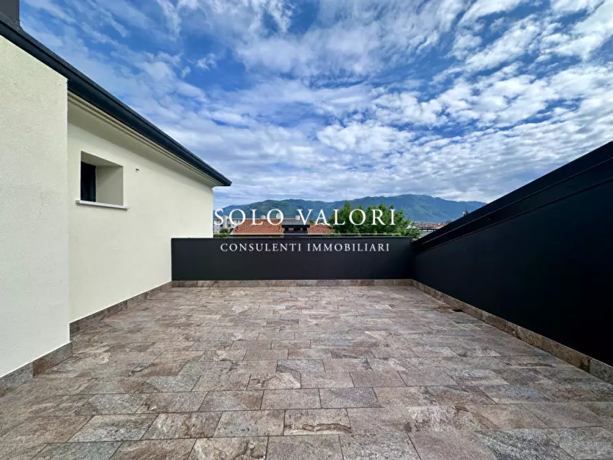 Immagine 3 di Attico in vendita  in Via Portile a Cassola