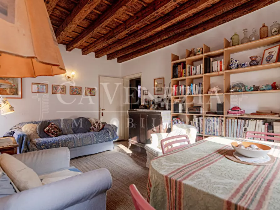 Immagine 2 di Appartamento in vendita  a Venezia