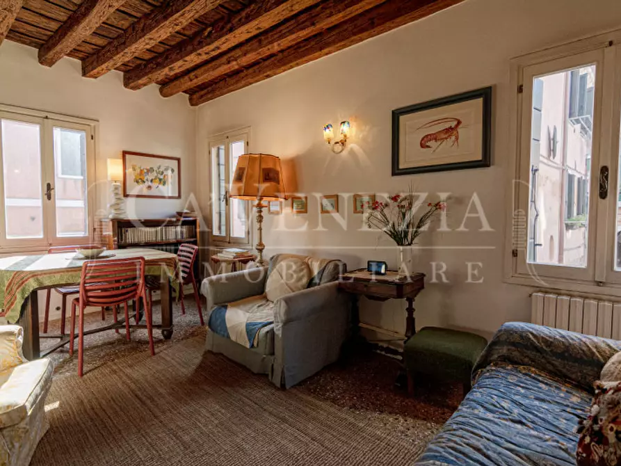 Immagine 3 di Appartamento in vendita  a Venezia