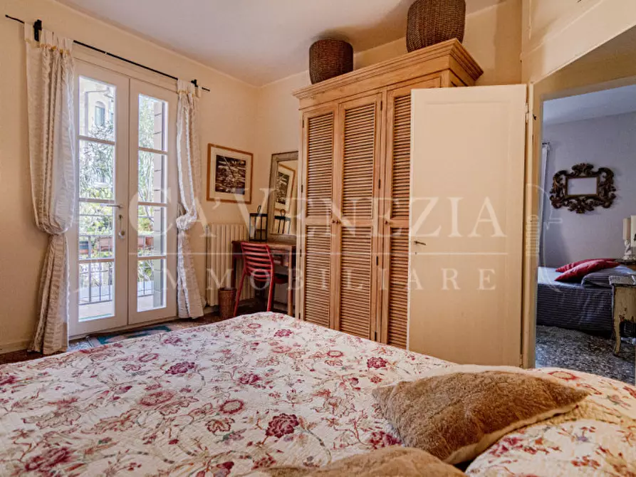 Immagine 12 di Appartamento in vendita  a Venezia