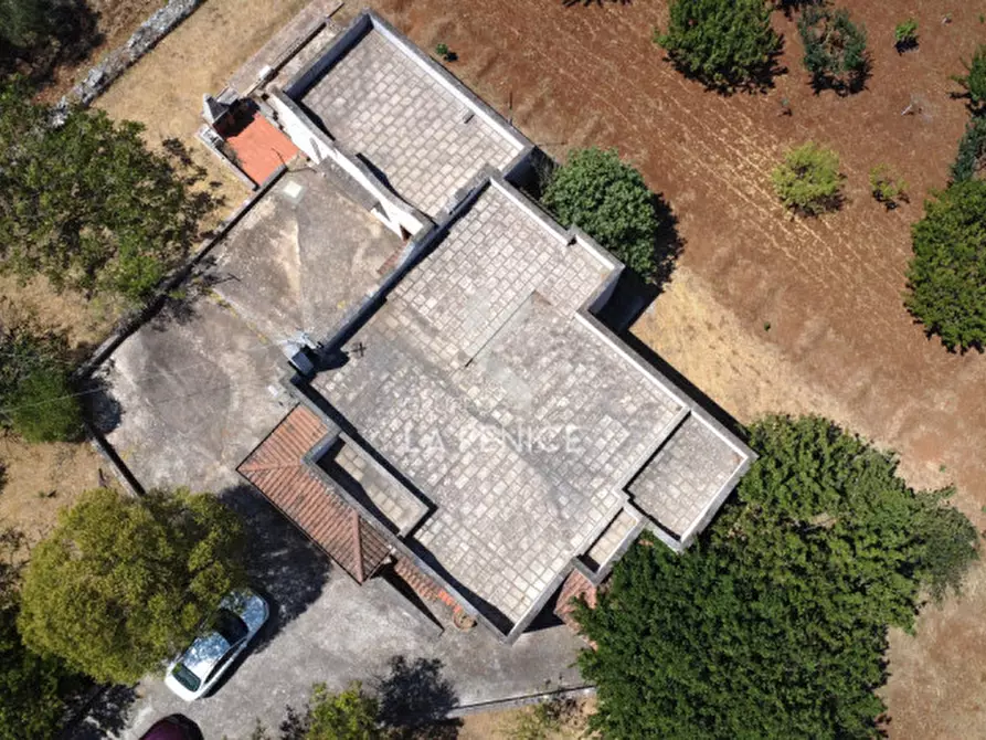 Immagine 4 di Villa in vendita  in strada pilozzo a Martina Franca