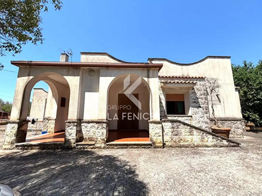 Immagine 8 di Villa in vendita  in strada pilozzo a Martina Franca