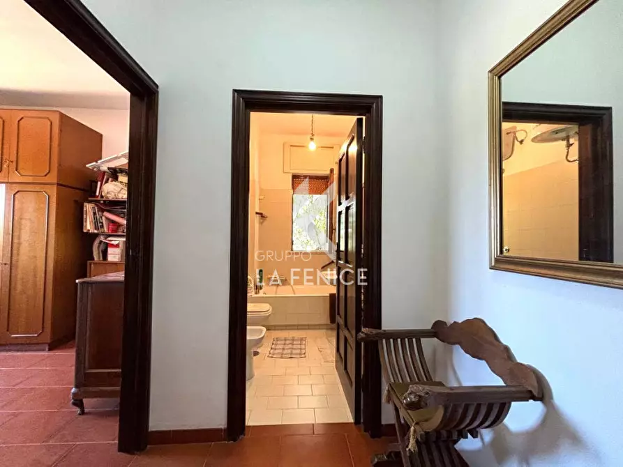 Immagine 19 di Villa in vendita  in strada pilozzo a Martina Franca