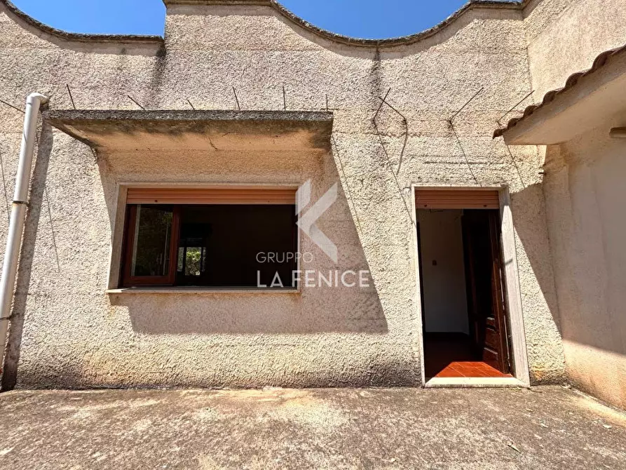 Immagine 30 di Villa in vendita  in strada pilozzo a Martina Franca