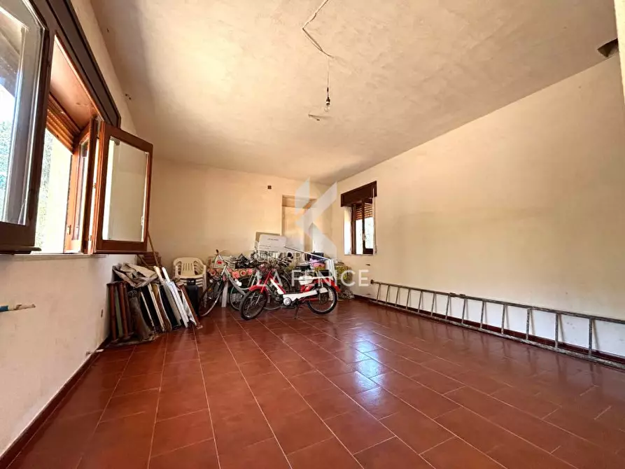 Immagine 33 di Villa in vendita  in strada pilozzo a Martina Franca