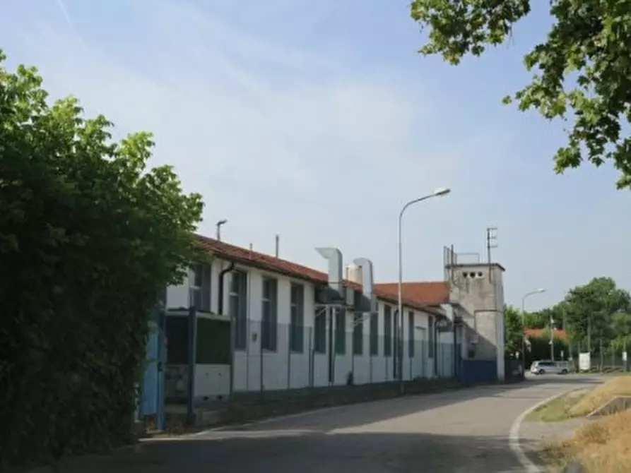 Immagine 2 di Capannone industriale in vendita  in Via Fratelli Bandiera, 30 a Preganziol