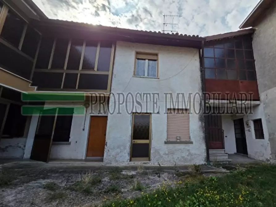 Immagine 2 di Rustico / casale in vendita  in Via Maestrini a Ome