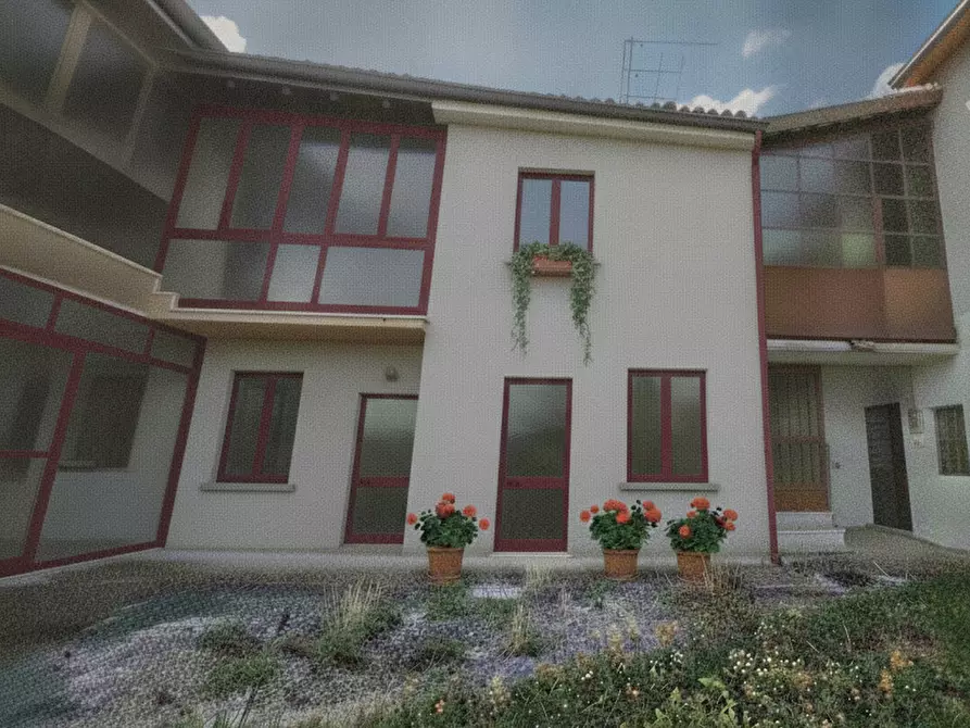 Immagine 2 di Rustico / casale in vendita  in Via Maestrini a Ome