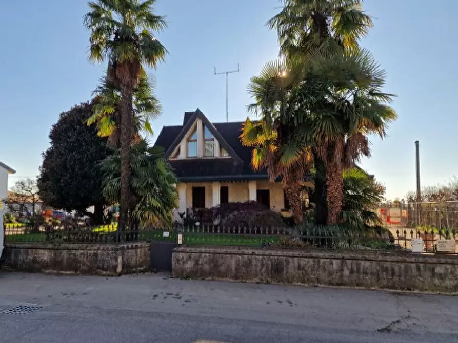 Immagine 1 di Casa indipendente in vendita  in Via Campagna, 59 a Loria