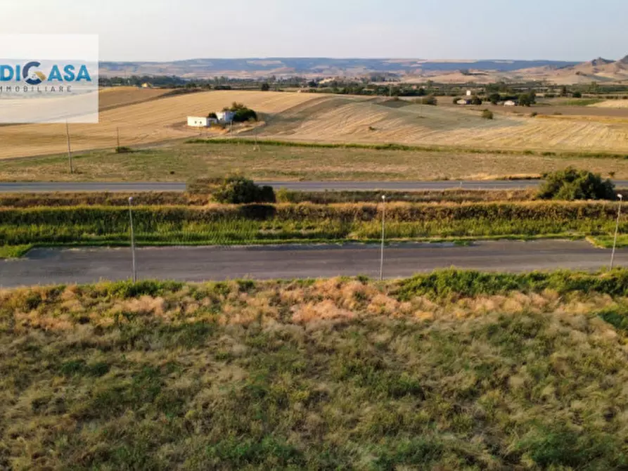 Immagine 1 di Terreno in vendita  a Montescaglioso