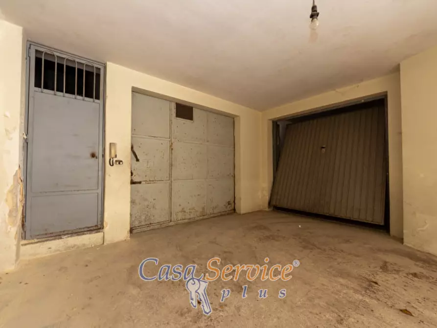 Immagine 19 di Attività commerciale in vendita  in Via Matino a Casarano