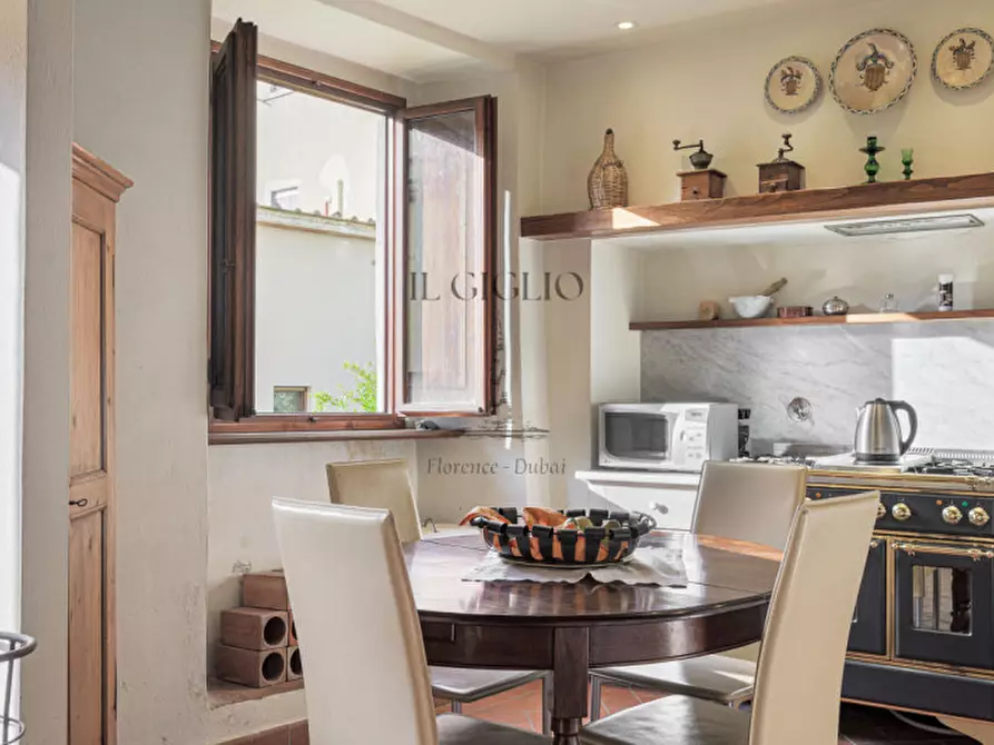 Immagine 9 di Appartamento in vendita  in Via Toscanella a Firenze