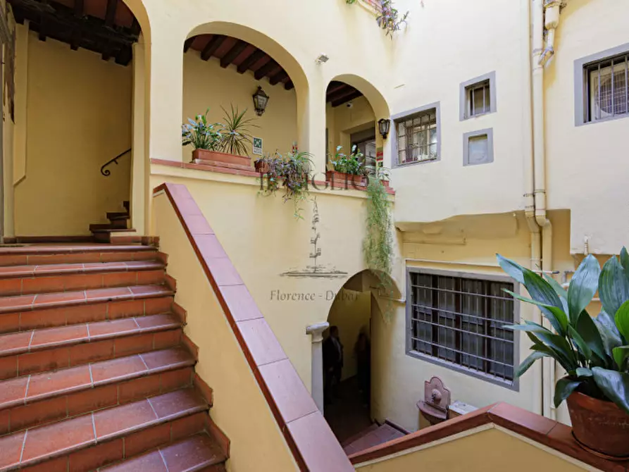 Immagine 15 di Appartamento in vendita  in Via Toscanella a Firenze