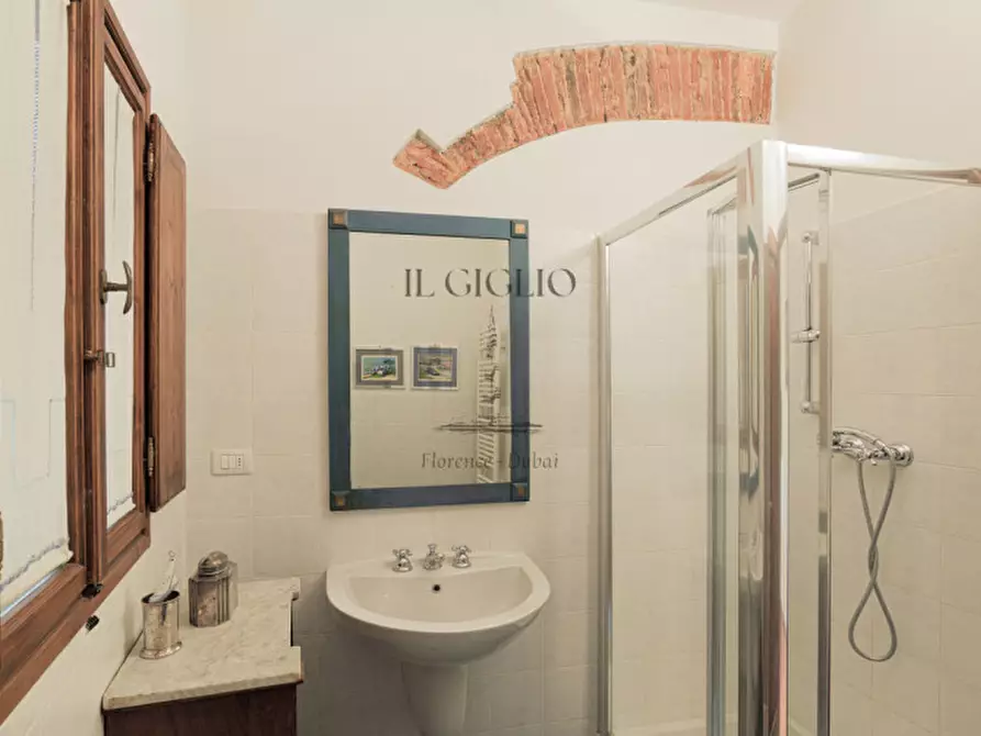 Immagine 25 di Appartamento in vendita  in Via Toscanella a Firenze