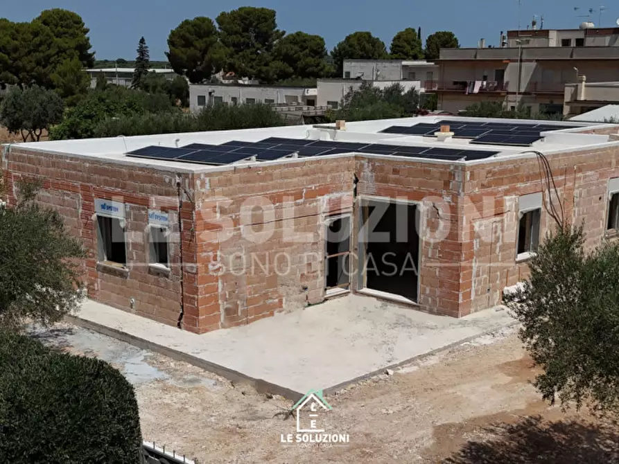 Immagine 3 di Villa in vendita  in Via Amilcare Ponchielli a Conversano