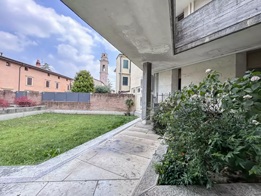 Immagine 7 di Magazzino in vendita  in Via Piazzale Vittorio Veneto a Bussolengo