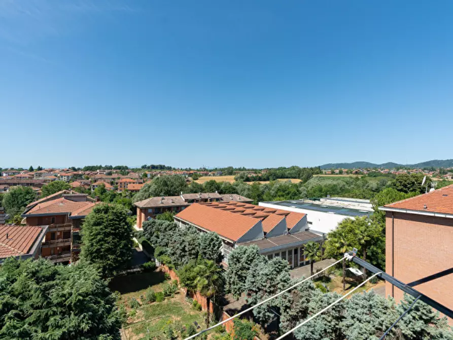 Immagine 12 di Appartamento in vendita  in Corso Torino 23 a Chieri