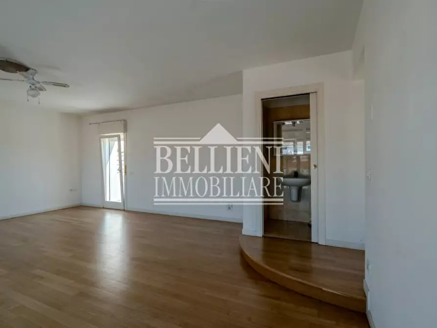 Immagine 21 di Appartamento in vendita  in Via Alessandro Massaria a Vicenza