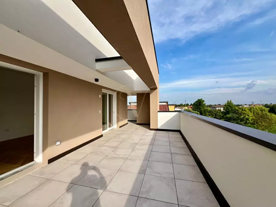 Immagine 34 di Attico in vendita  in via guizza conselvana 344 a Padova