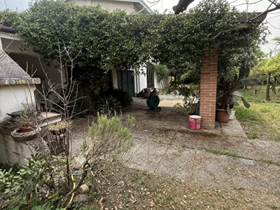 Immagine 1 di Villa in vendita  in VIA DELLE MOTTE a Martellago