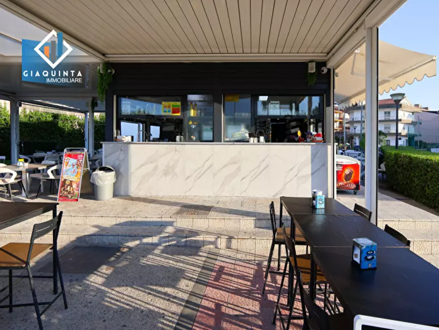 Immagine 5 di Attività commerciale in vendita  in Viale Aldo Moro a Scordia